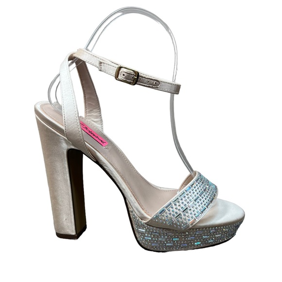 Betsey Johnson Shoes - Betsey Johnson Alliie Champagne Strap Platform Embellished Dress Sandals Size 7